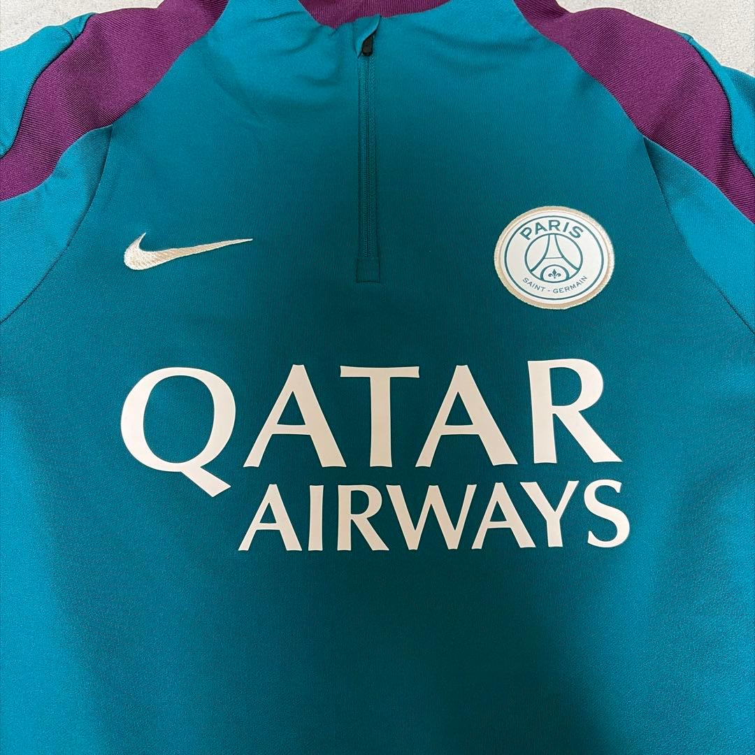 【新品有】パリサンジェルマン NIKE ドリルトップ上下　トレーニング