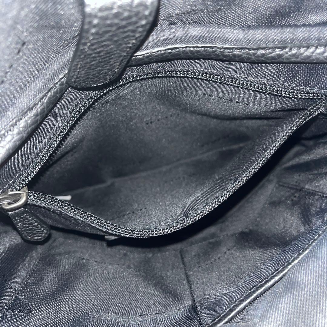 コーチ　メトロポリタン　メッセンジャーバッグ　レザー　黒　ブラック　斜め掛け