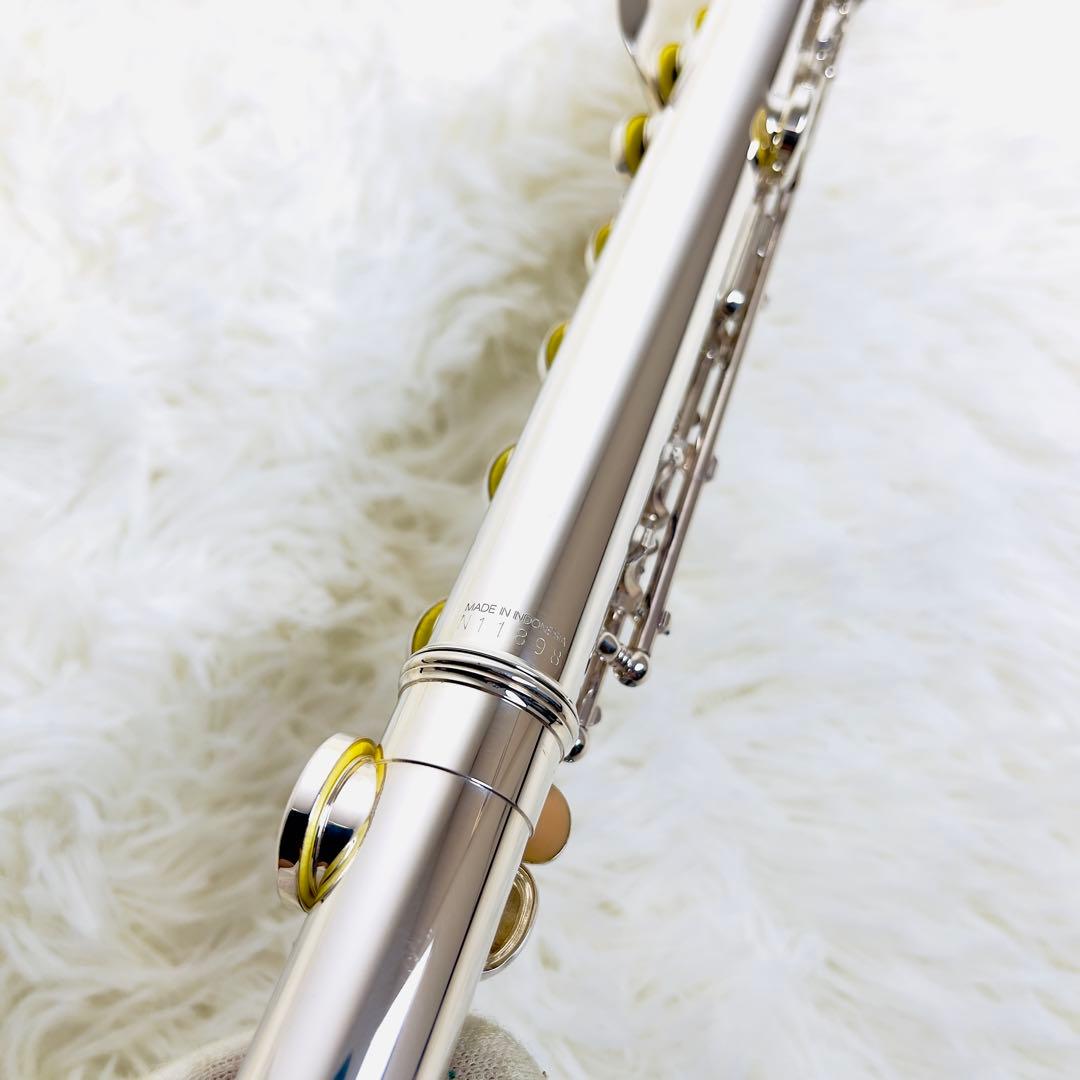 【ほぼ未使用】最新・現行モデル♦ヤマハフルート YFL212