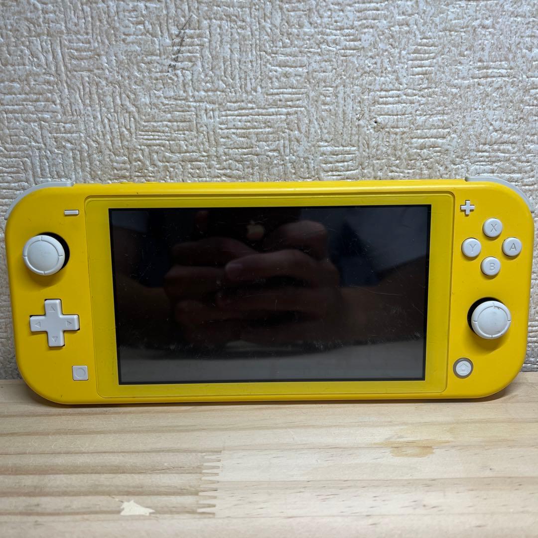 Nintendo Switch Light イエロー