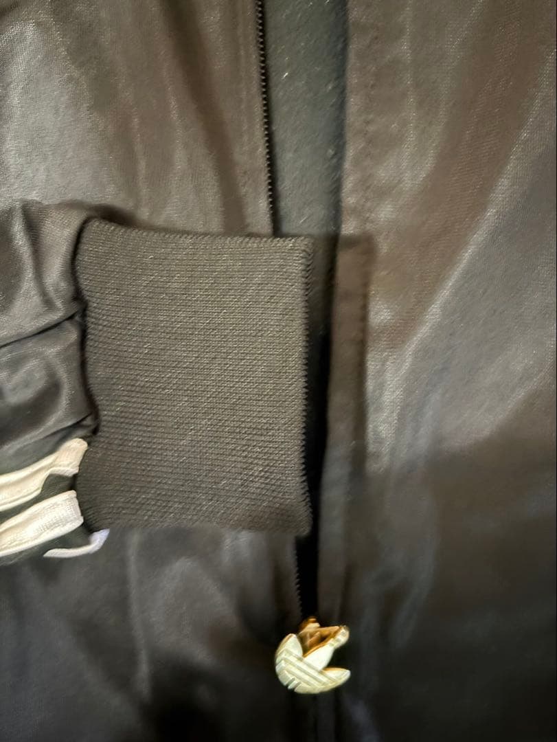 《希少》90s adidas ブラック ジャージジャケット 値下げしました