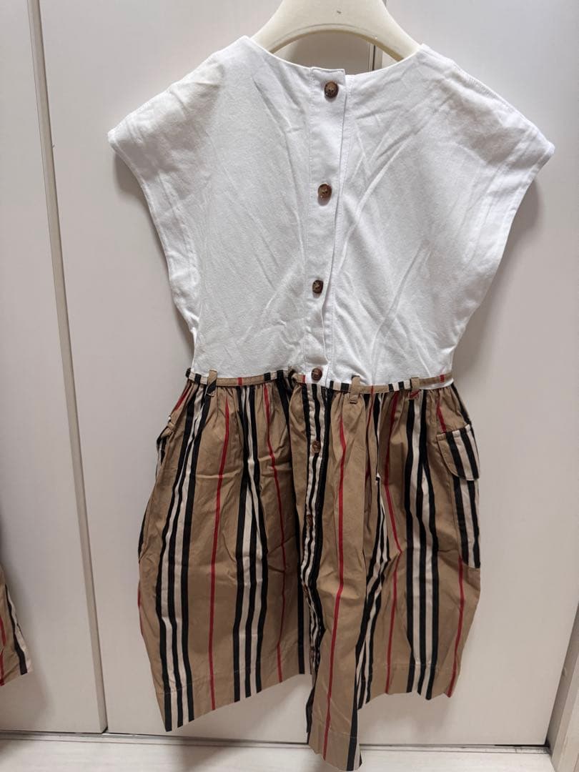 BURBERRY バーバリー　キッズ　半袖ワンピース 6Y 116cm