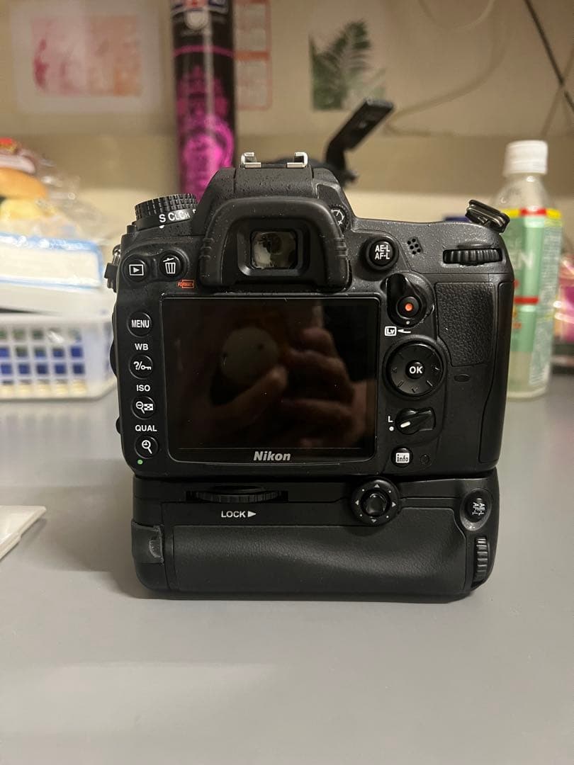 NikonD7000 +18-105mmレンズ + 純正グリップ価格交渉可能です