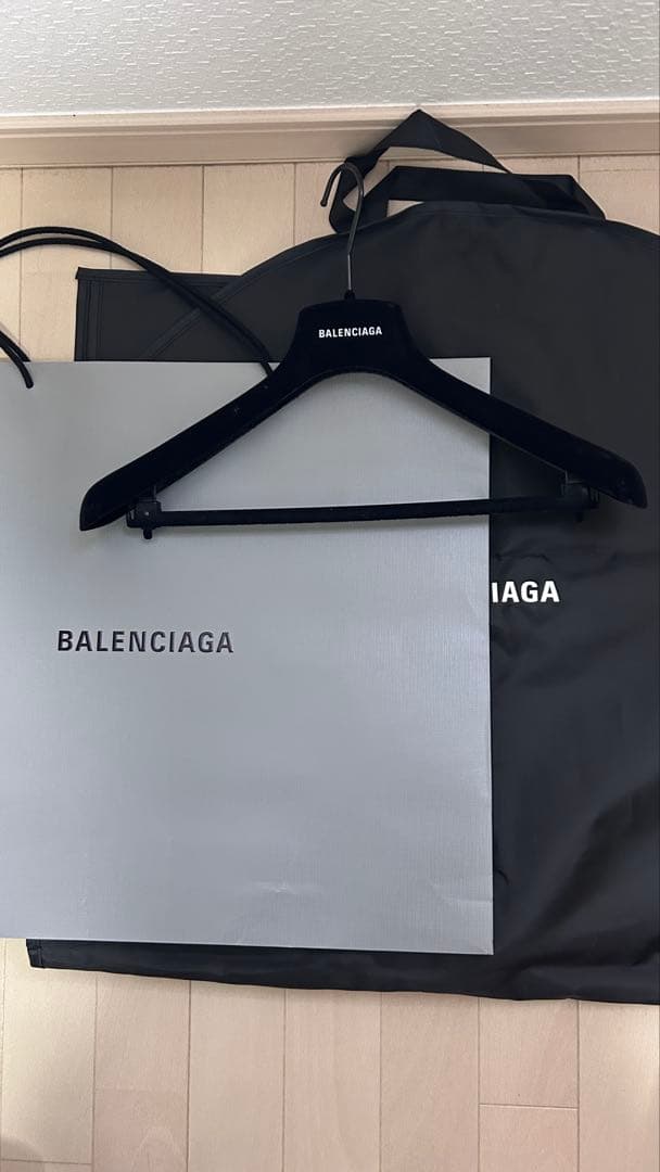 BALENCIAGA ショッパー ハンガー ガーメント 3点セット - メルカリ