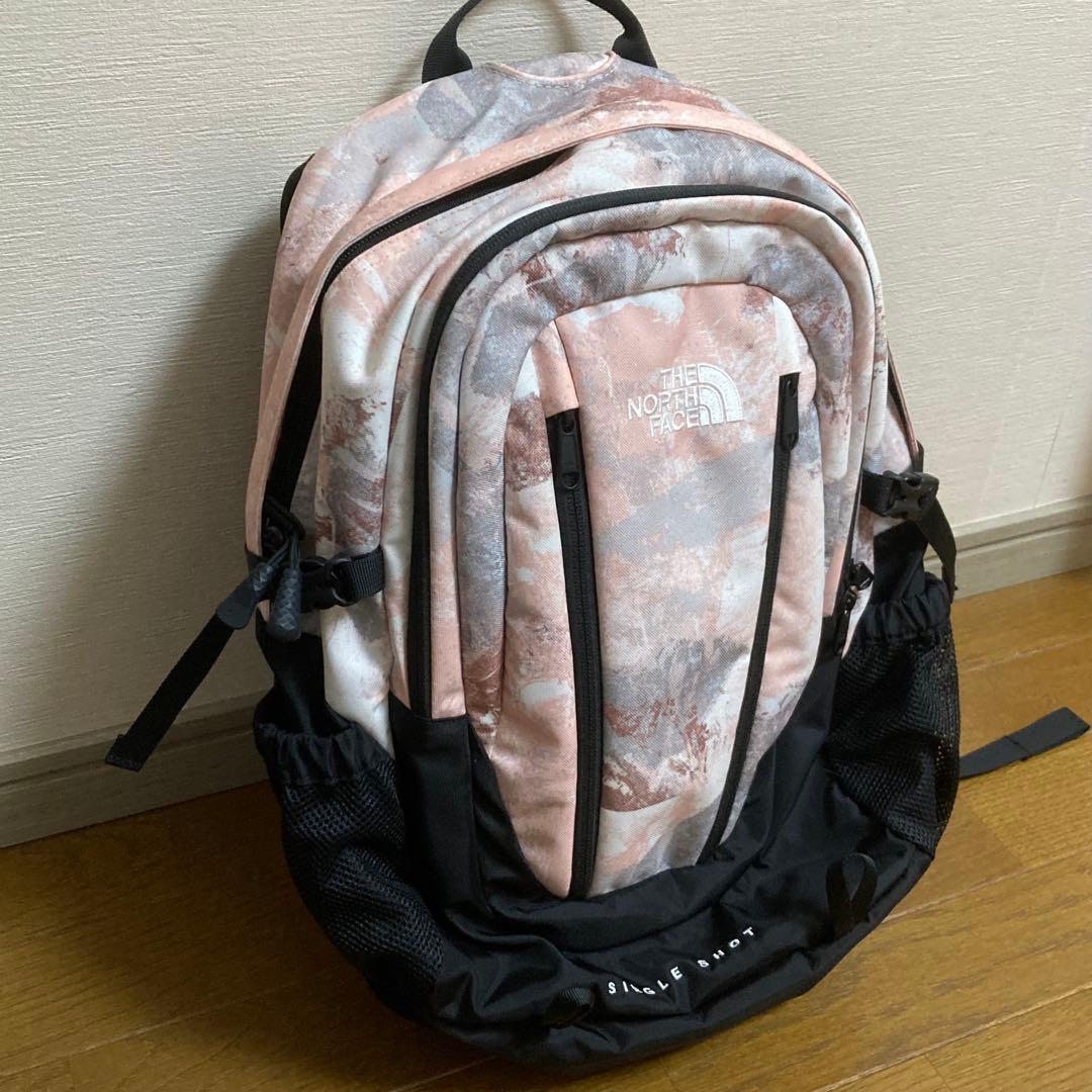 hana様お取り置き　1/26まで　値下げTHE NORTH FACE リュック