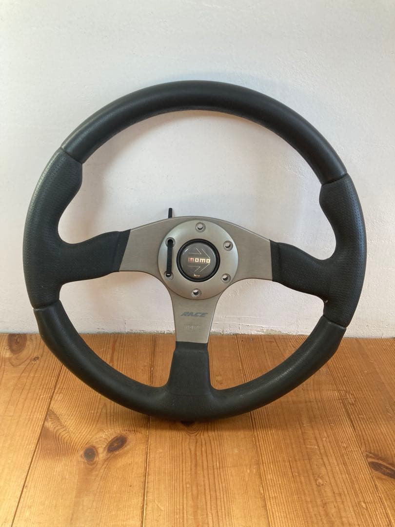 momo RACE ステアリング 350mm