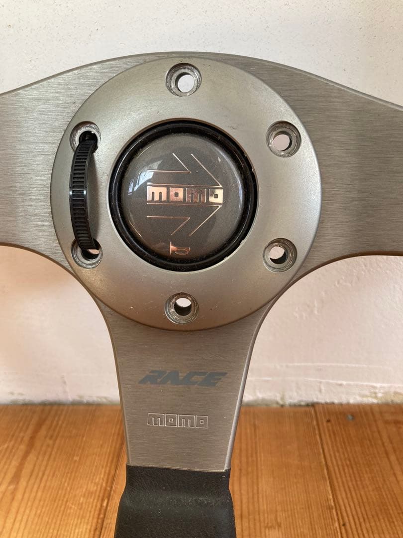 momo RACE ステアリング 350mm
