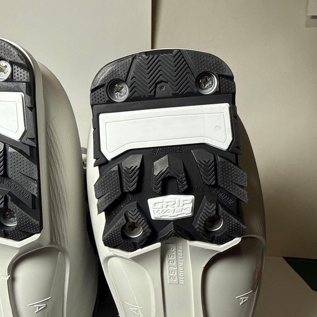 美品SALOMON S/PRO ダブルBOA 130 スキーブーツ