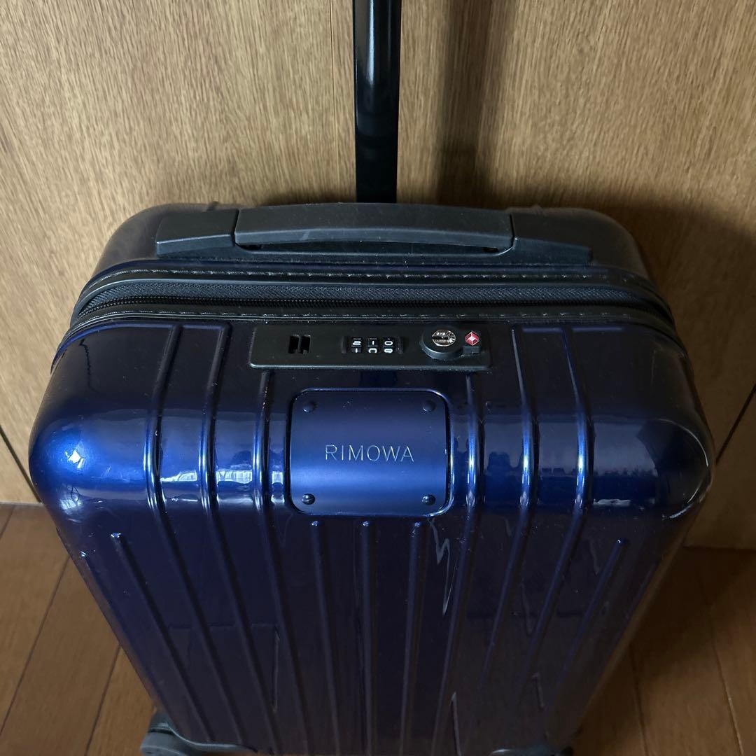 【使用3回】リモワ　エッセンシャルライト　19L　入手困難生産終了モデル