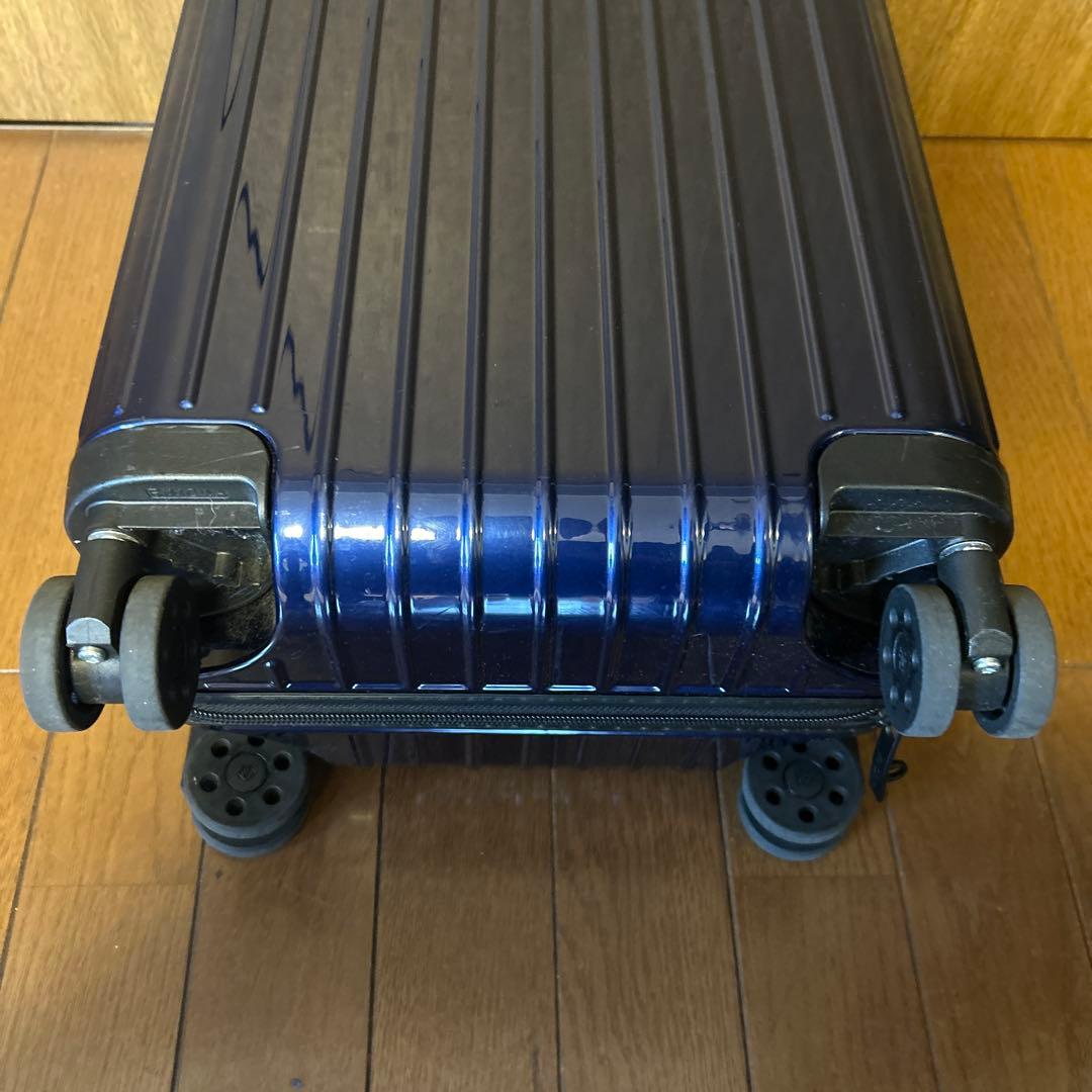 【使用3回】リモワ　エッセンシャルライト　19L　入手困難生産終了モデル