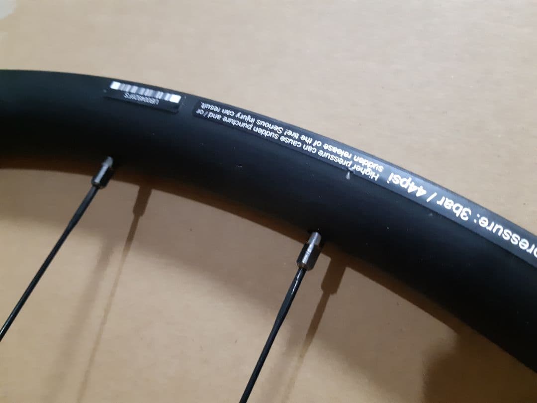 シマノ WH-M8100-B 29インチ DEORE XT