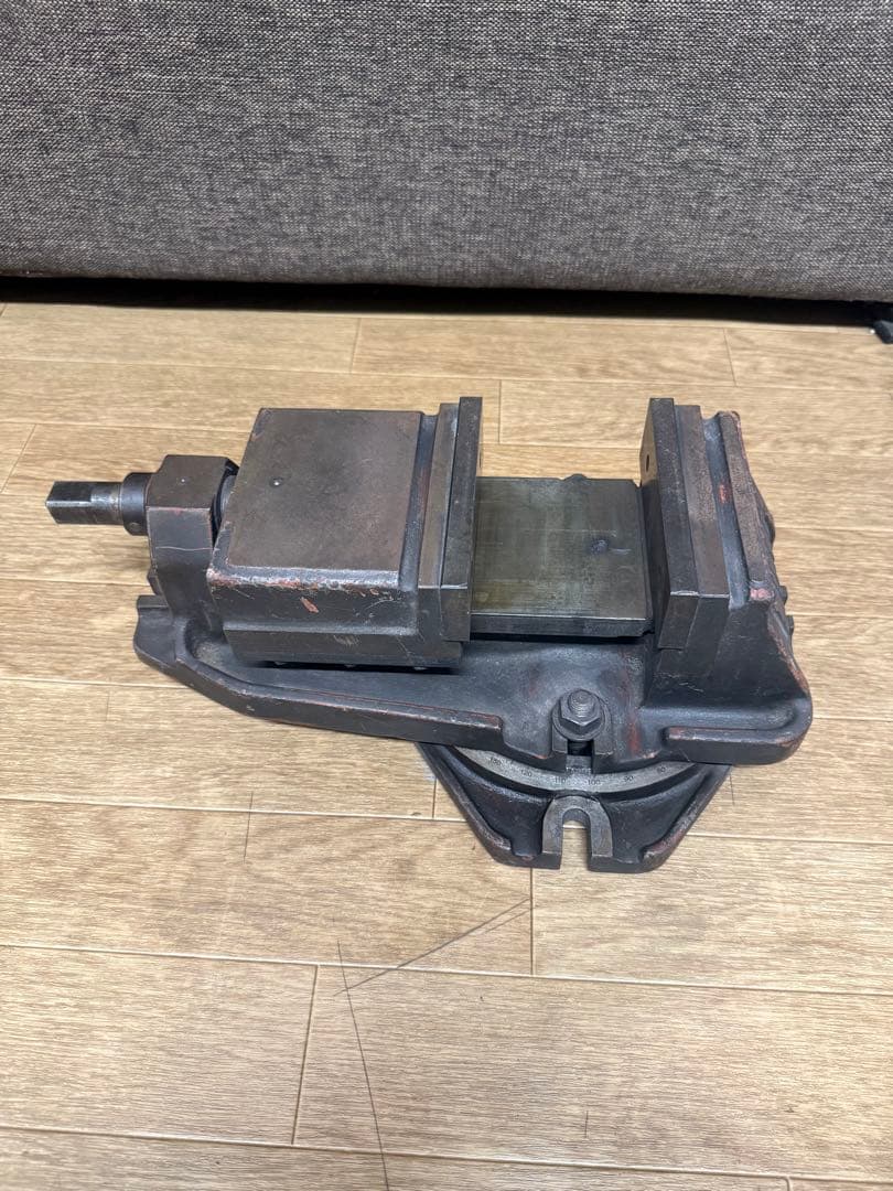 日研工作所 マシンバイス　NIKKEN