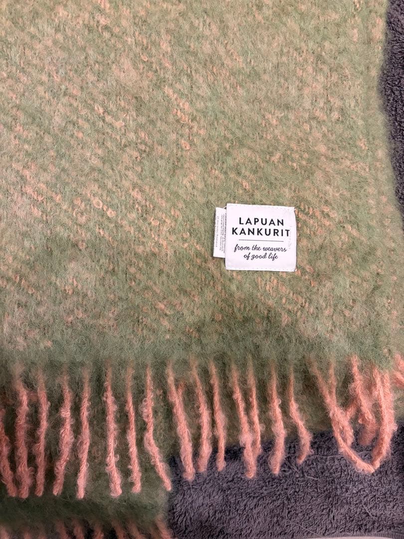 REVONTULI モヘアブランケット 130x170cm フリンジ付き