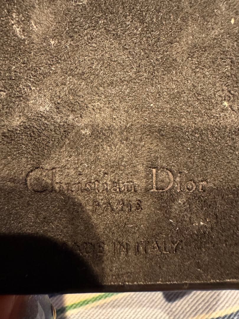 ディオールブラック キルティング iPhoneケース チャーム付き