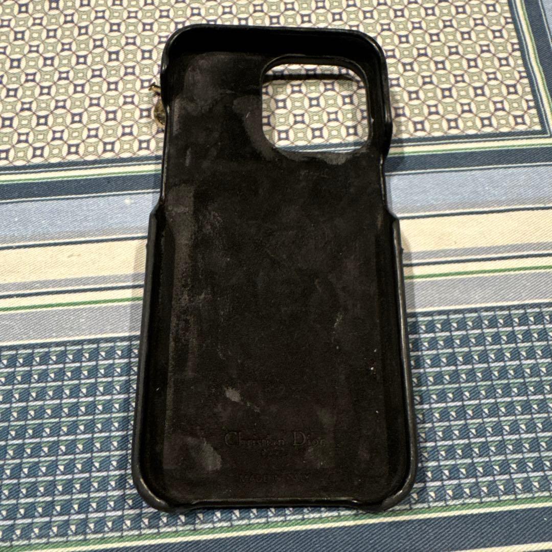 ディオールブラック キルティング iPhoneケース チャーム付き
