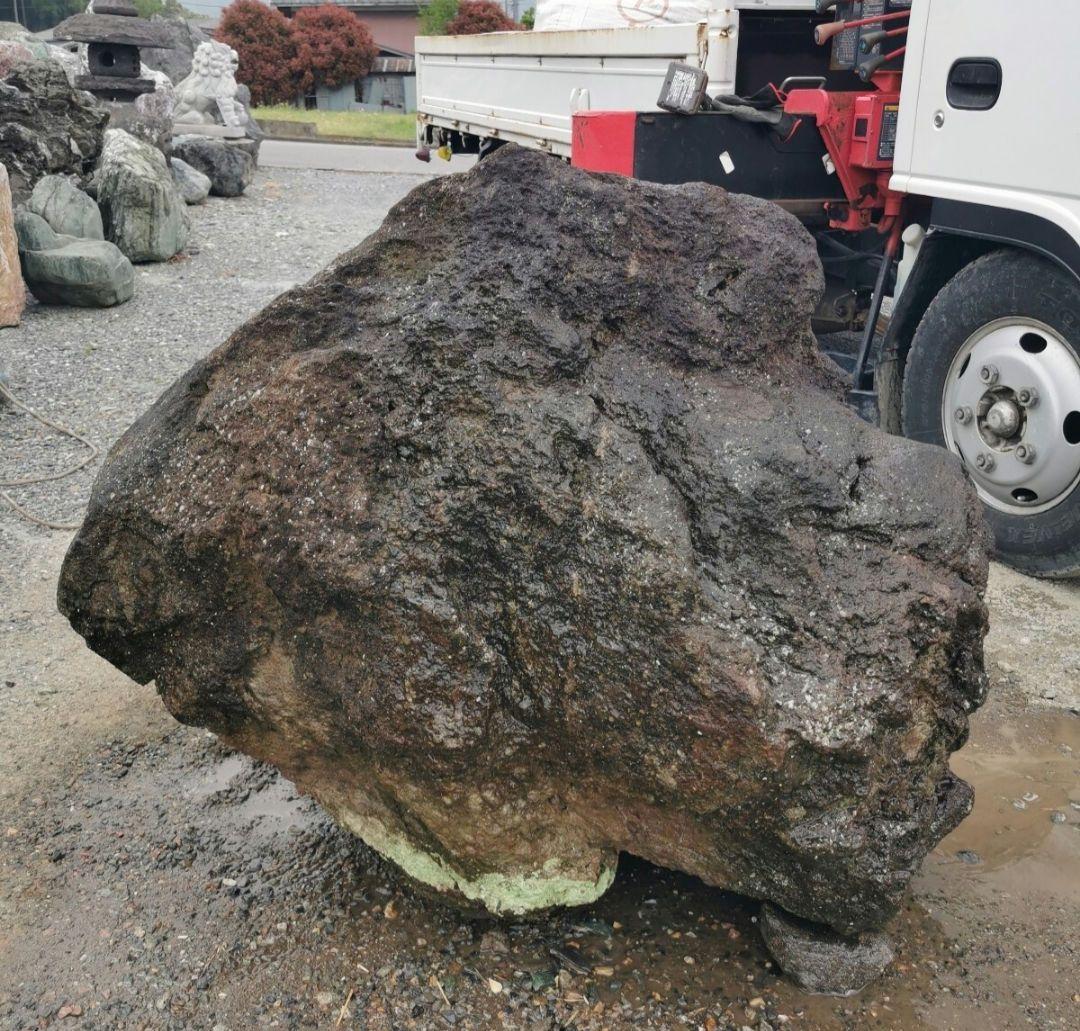 鳥海石　818キロ　庭石　石　石材 庭　坪庭　ガーデニング　置物　オブジェ
