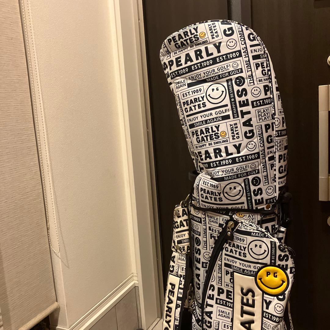 パーリーゲイツ　NEWS PAPER柄　スタンド式キャディバッグ