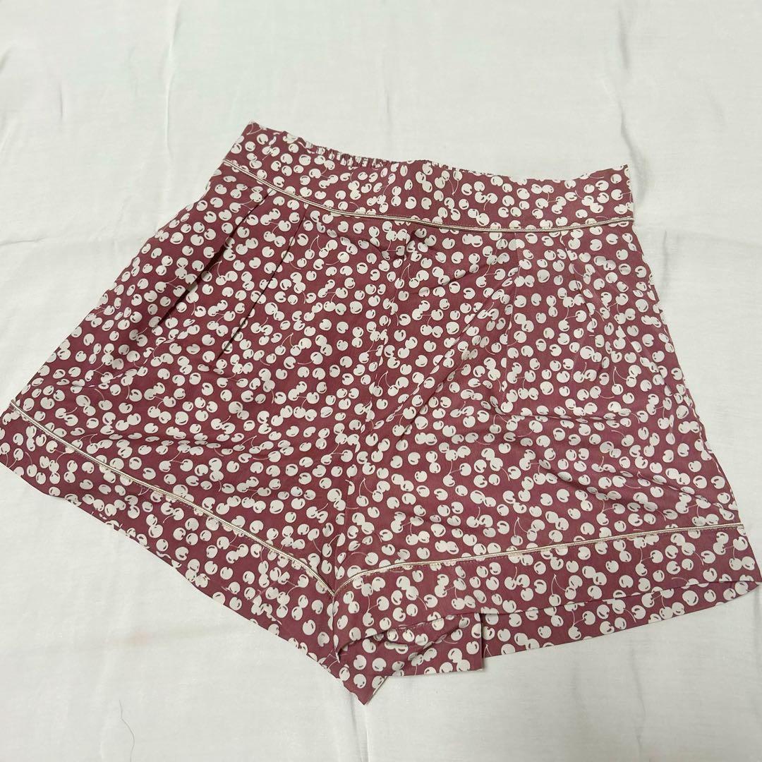 新品❤︎Herlipto Cherry Pattern PJ Set チェリー