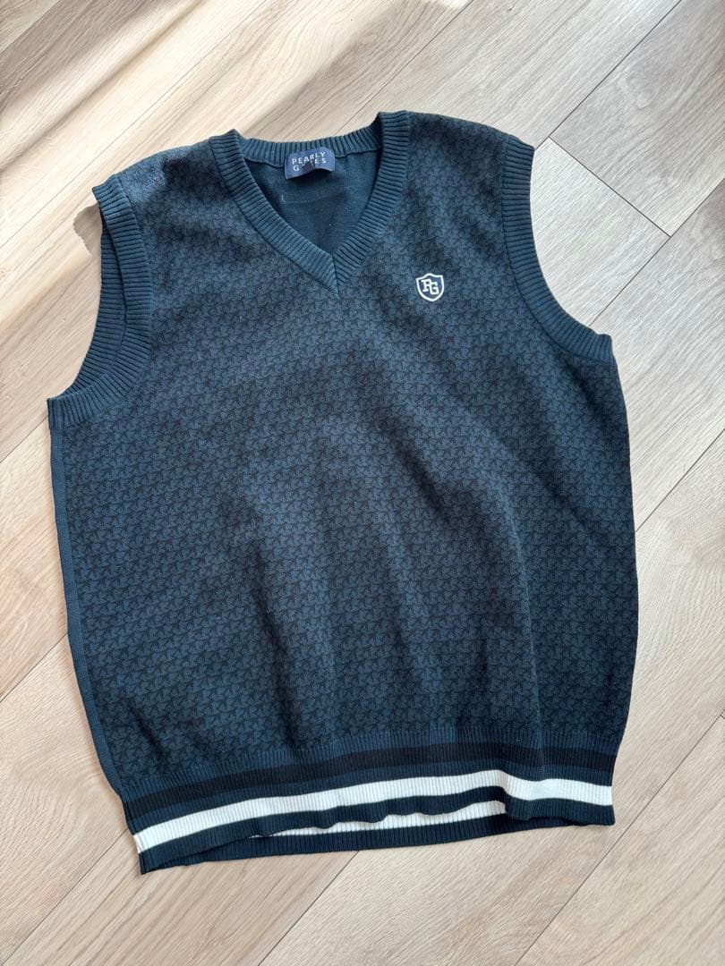 PEARLY GATES Vネックノースリーブベスト - メルカリ