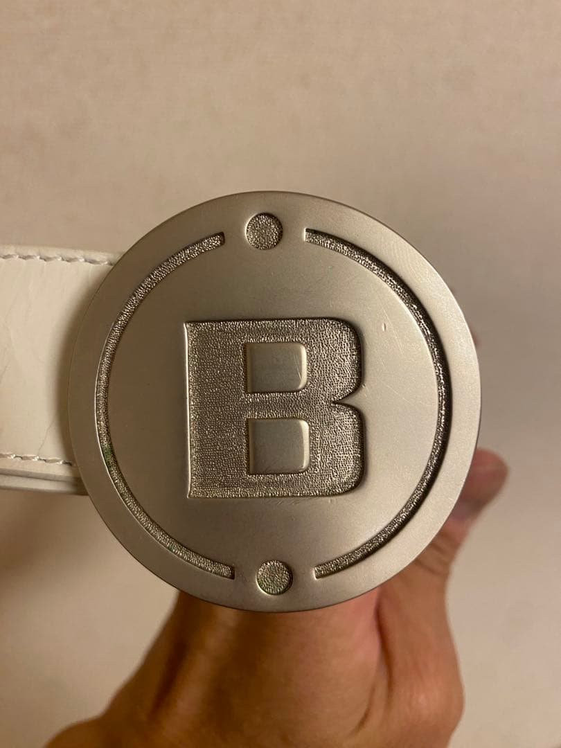 BRIEFING ホワイトレザーベルト Bロゴ付き