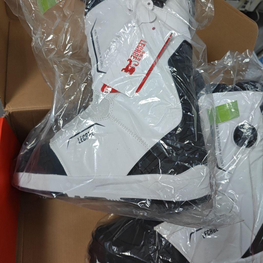 LECAGE スノーボードブーツ ホワイト/ブラック