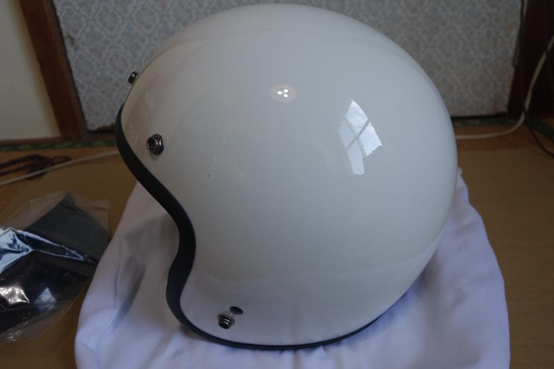 ベスパ　純正　ヘルメット　イノチェンツァホワイト　L　美品