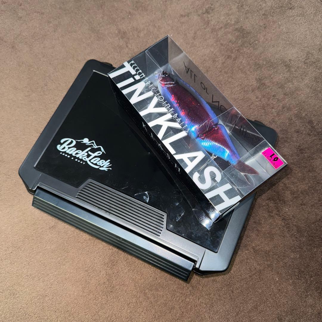 タイニークラッシュ　TINYKLASH LOW