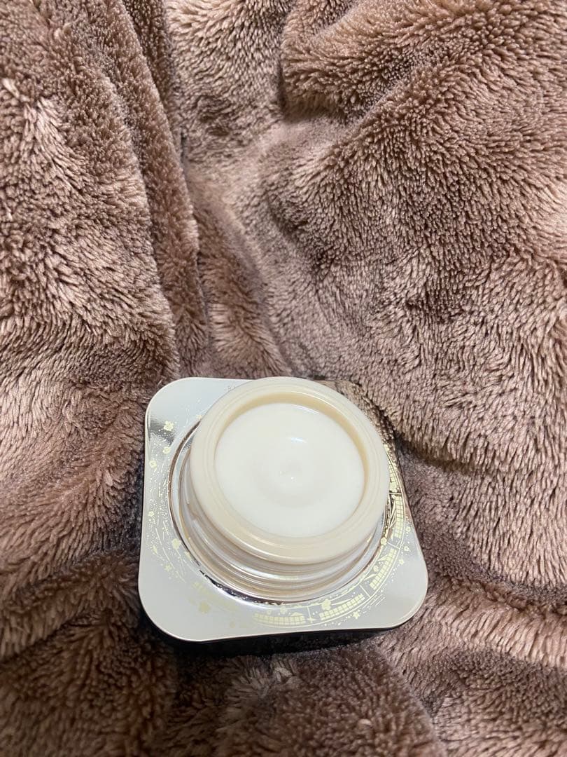 クレドポーボーテ　ラクレーム30g 2025年　ホリデー限定《未使用品》