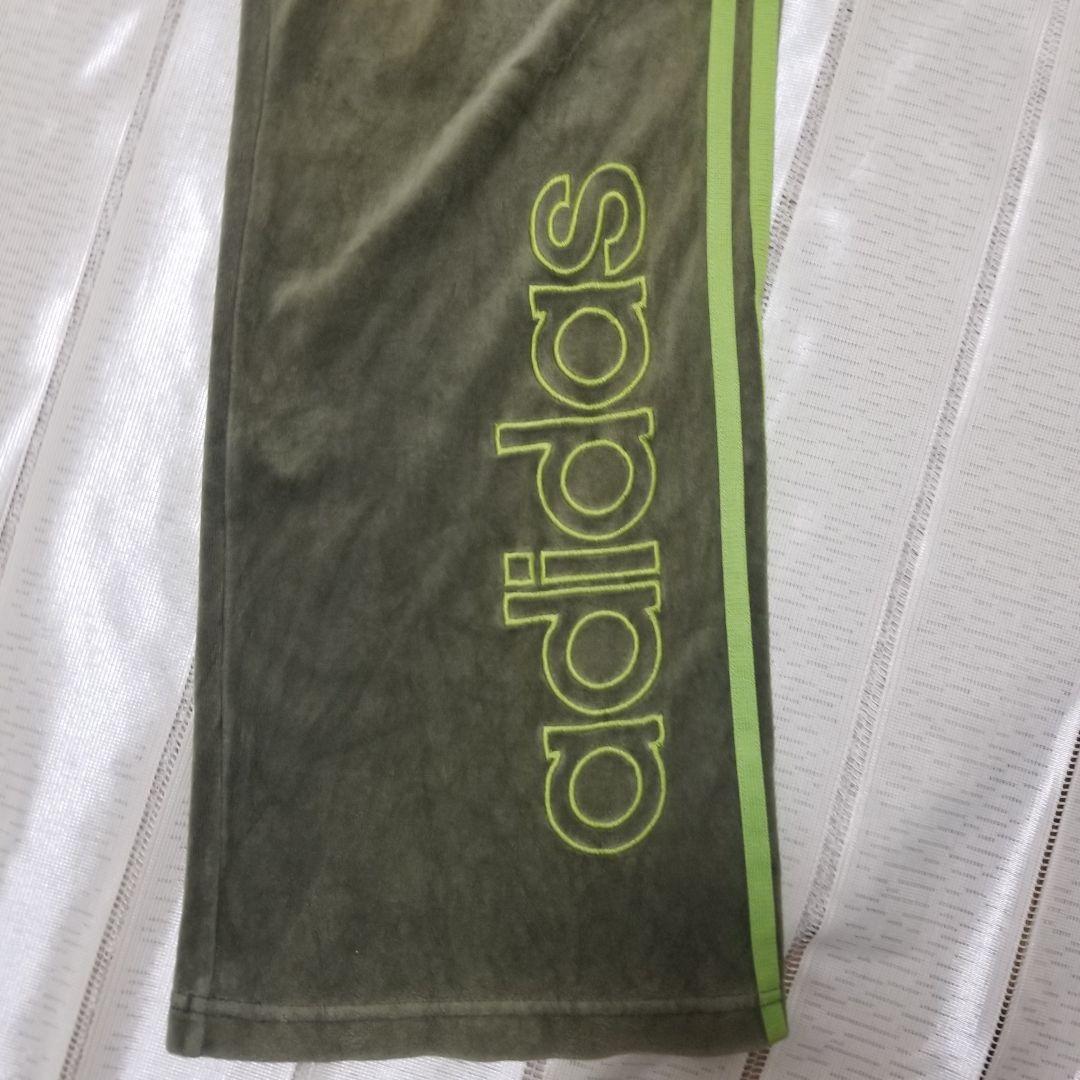 adidas】オリーブグリーン/カーキ ベロア ジャージ セットアップ M