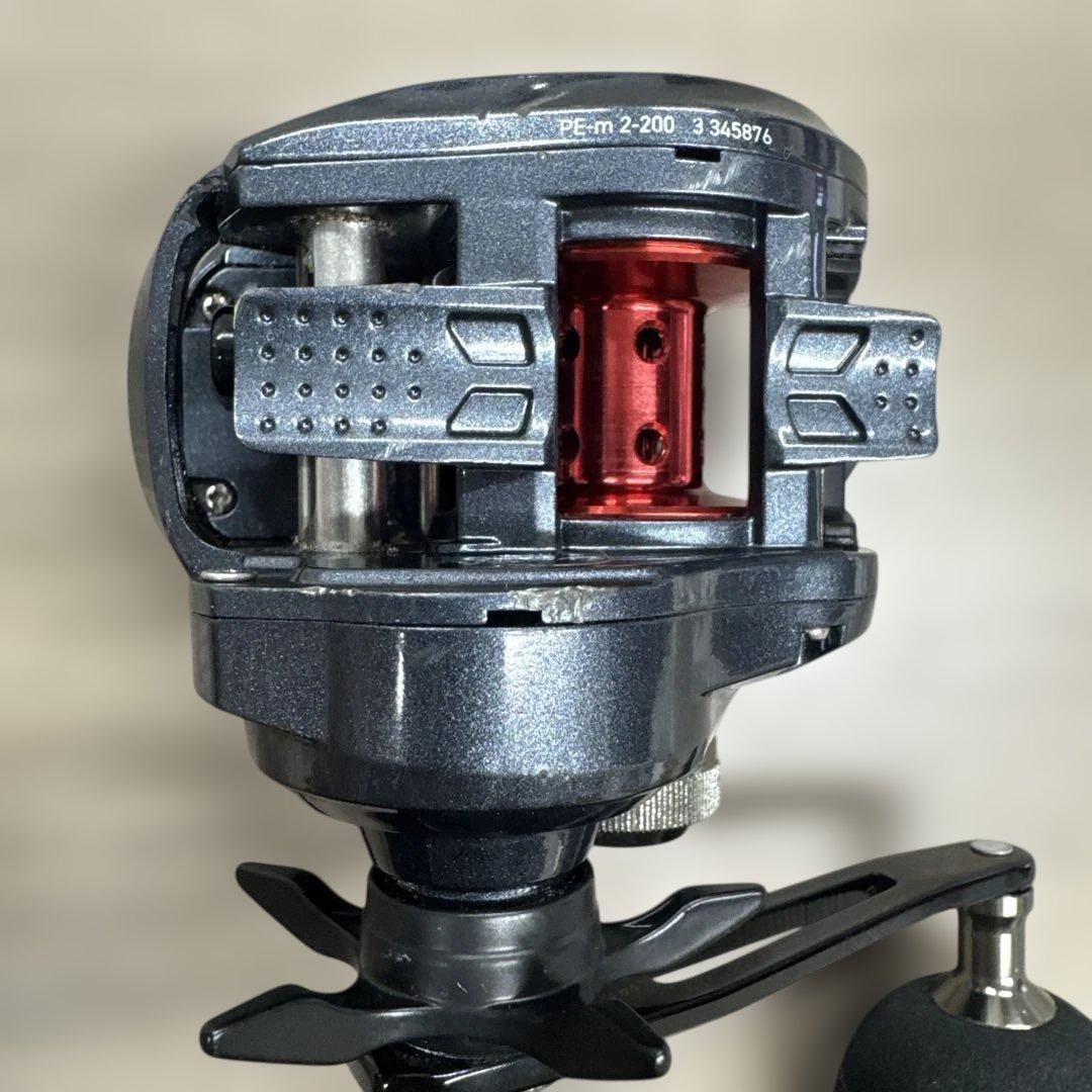 ダイワのライトゲームIC 150-DH 右巻き　手巻きリール