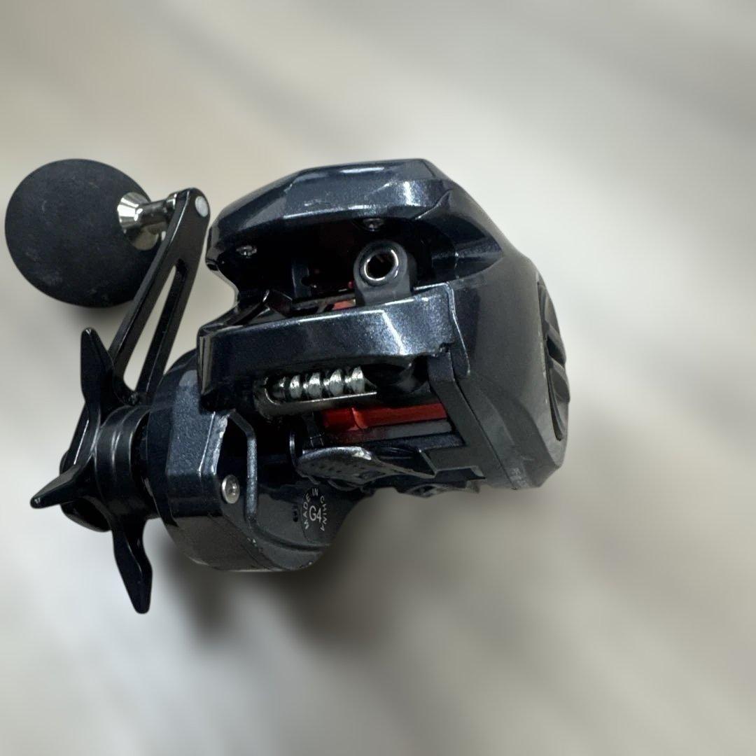 ダイワのライトゲームIC 150-DH 右巻き　手巻きリール