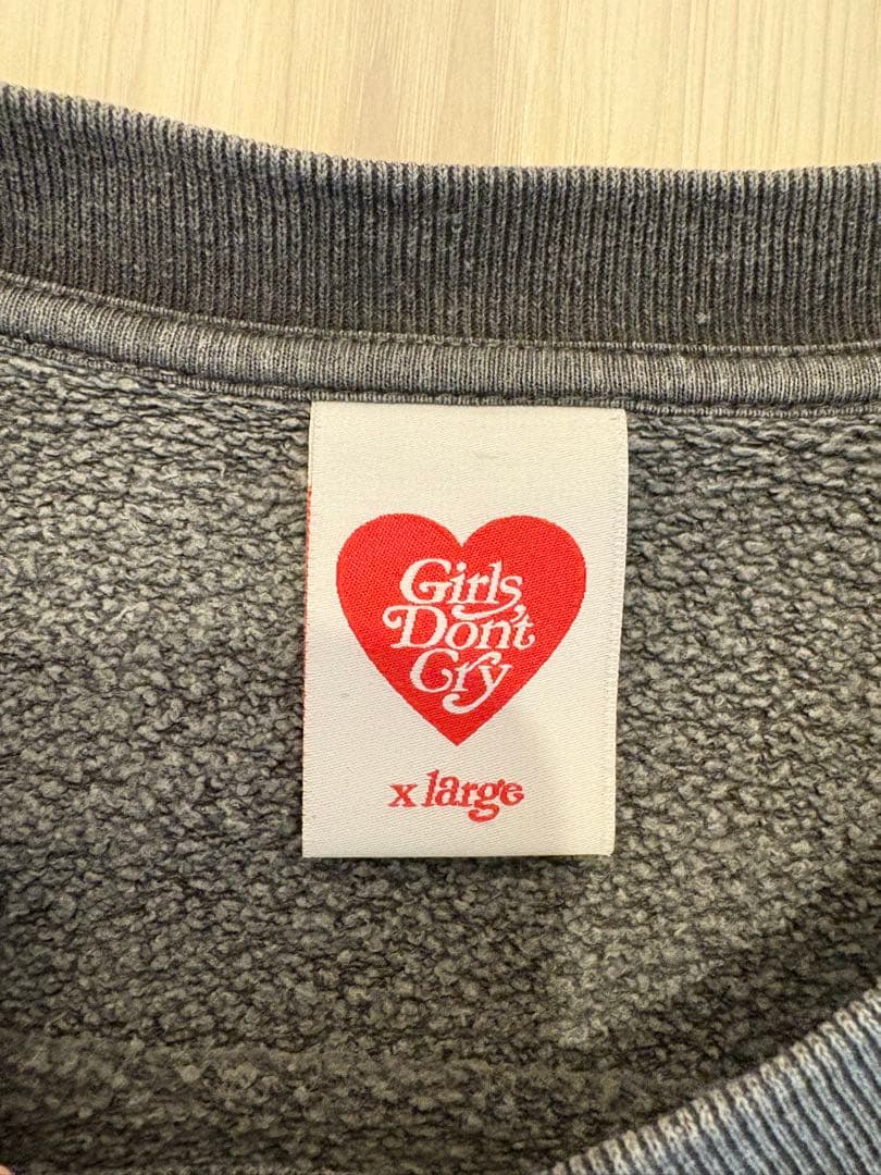 Girls Don't Cry スウェット　 XLサイズ