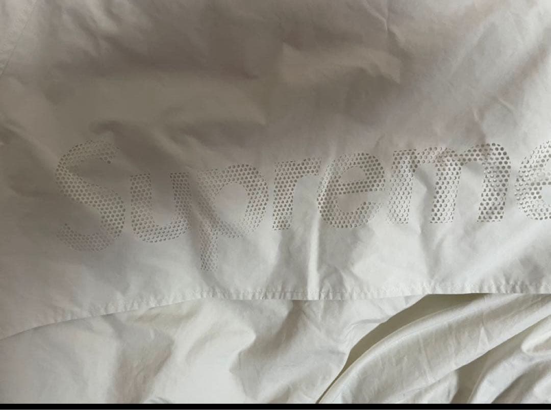 ウォーキング・ランニングウェア Supreme Lightweight Nylon Hooded Jacket