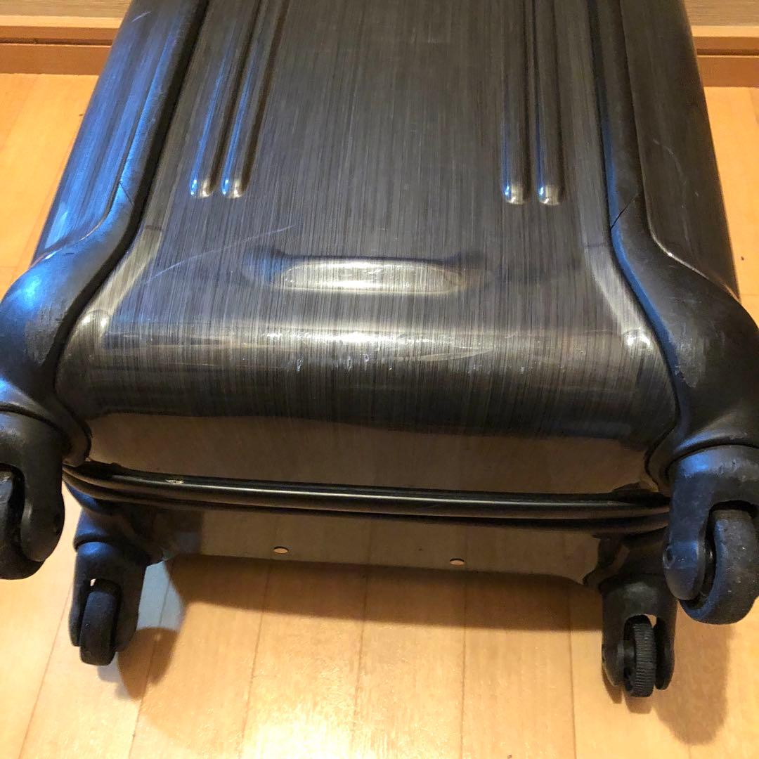 d*a様 TUMI スーツケース キャリーケース 28020D 機内持ち込みサイ