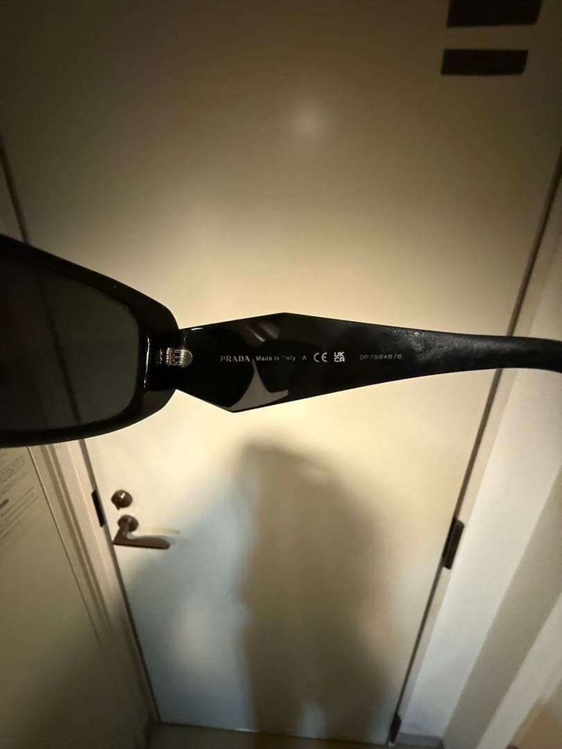 PRADA ブラック サングラス