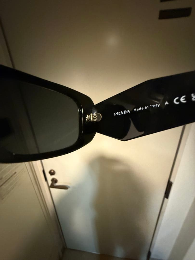 PRADA ブラック サングラス