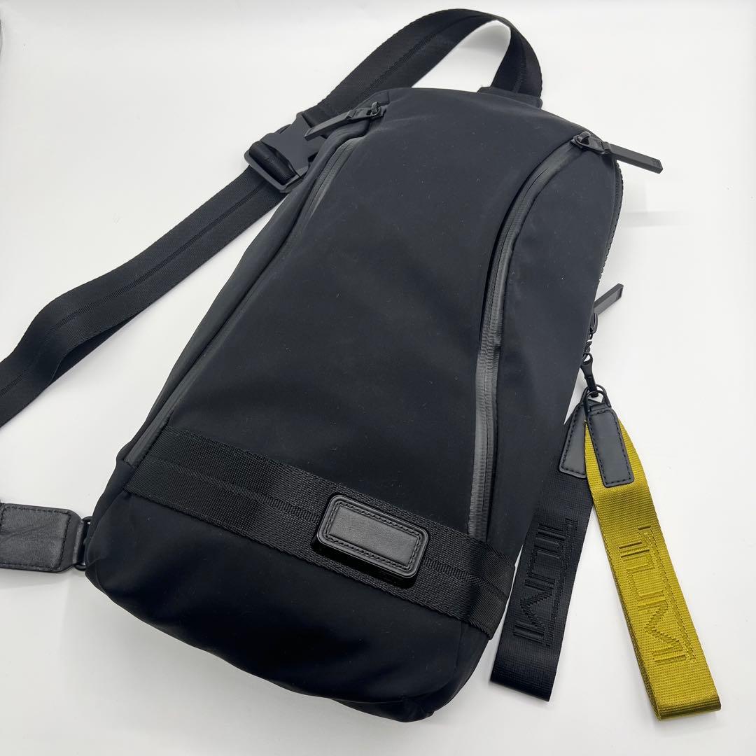 【極美品】TUMI ボディバック　タホ　798683D 希少　レア　入手困難