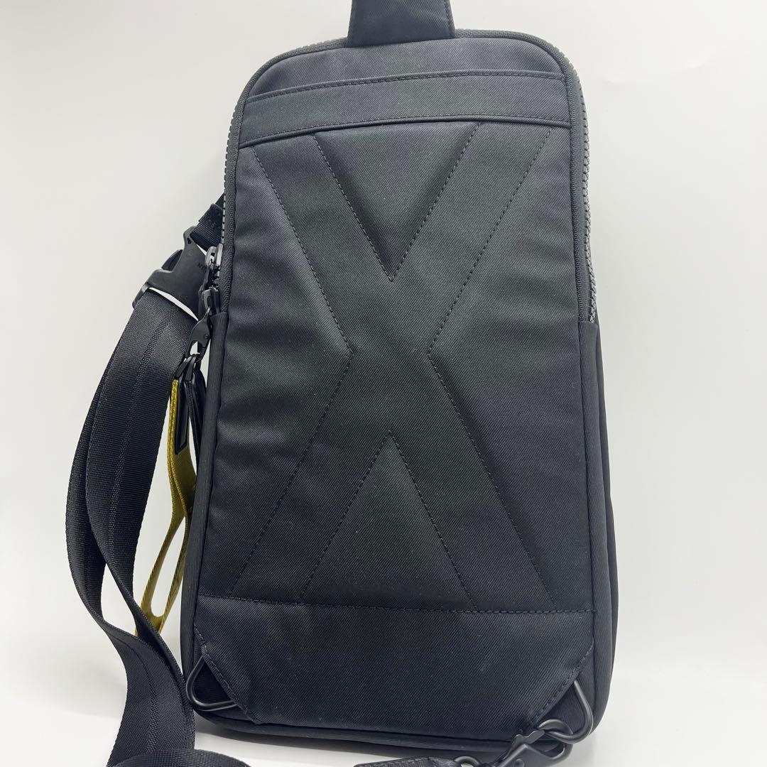 【極美品】TUMI ボディバック　タホ　798683D 希少　レア　入手困難