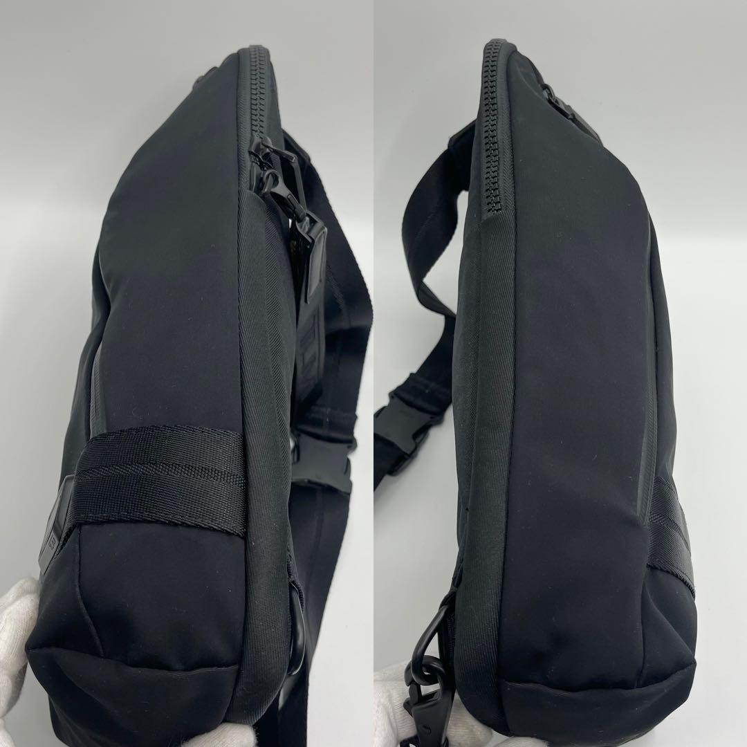 【極美品】TUMI ボディバック　タホ　798683D 希少　レア　入手困難