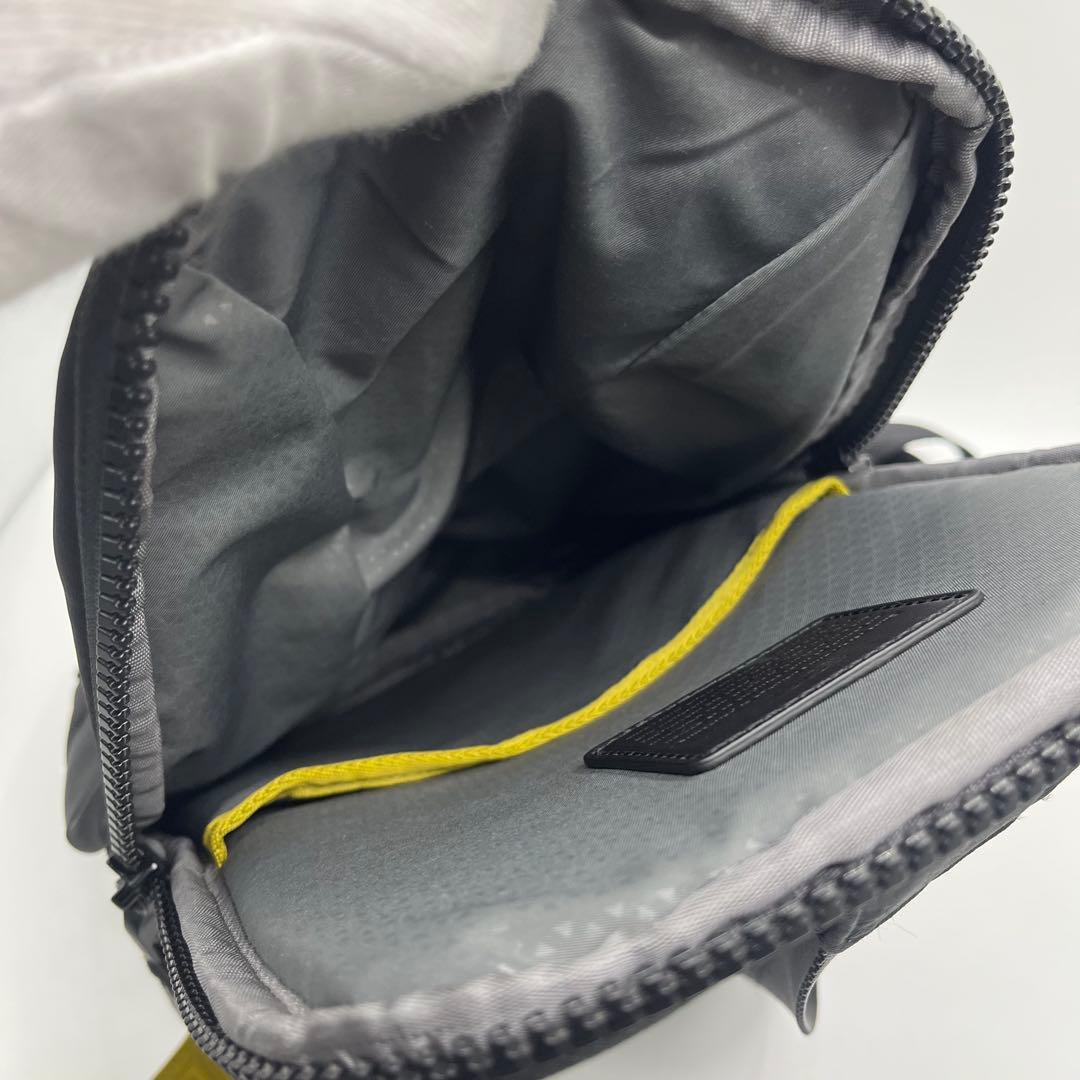 【極美品】TUMI ボディバック　タホ　798683D 希少　レア　入手困難