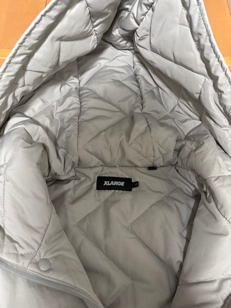 XLARGE グレー ダウンジャケット - メルカリ