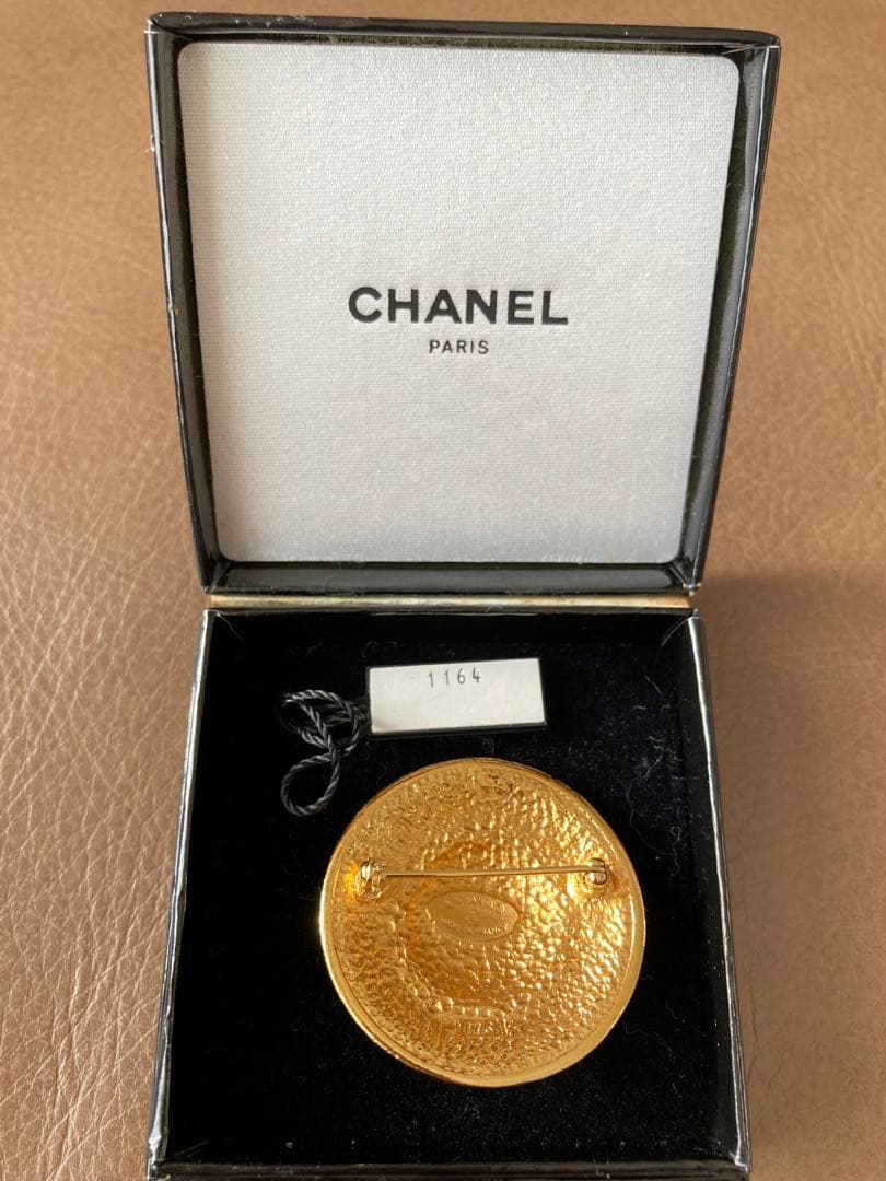 未使用 CHANEL ブローチ ヴィンテージ シャネル ゴールド