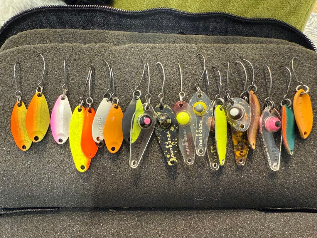 【大セール】エリアトラウト　川釣り　スプーン100枚以上