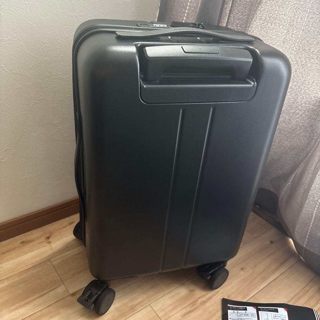 MAIMO キャリーケース Sサイズ　黒　展示品美品　最安値