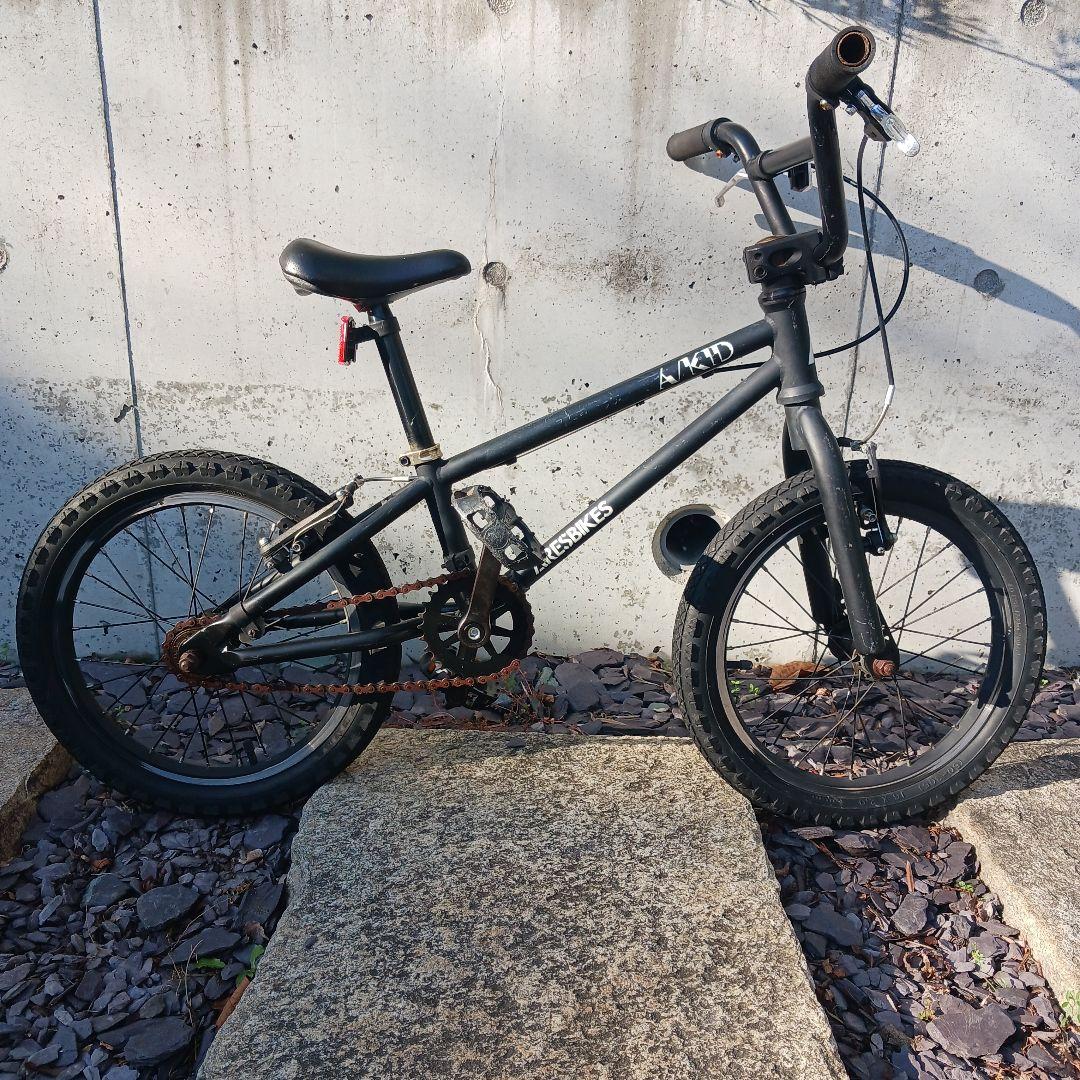 【補助輪付き】Ares Bikes 16インチ マットブラック