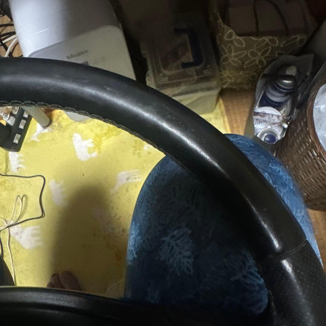 italvolanti ステアリング　4スポーク メイドインイタリー　　送料無料