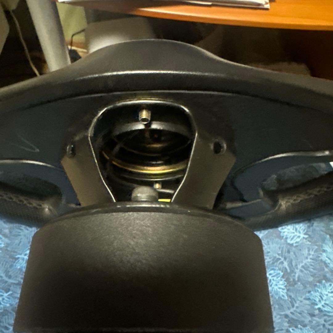 italvolanti ステアリング　4スポーク メイドインイタリー　　送料無料