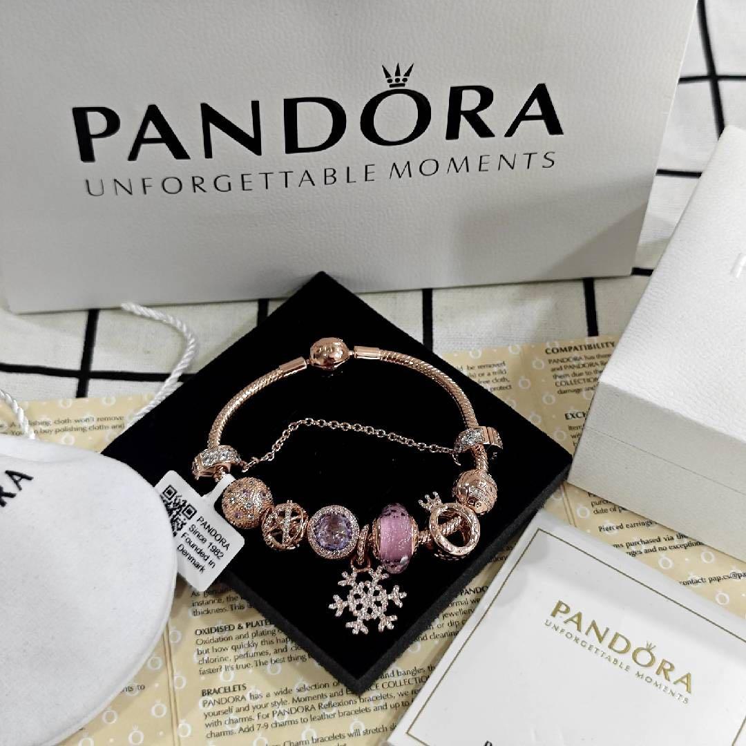 【Pandora 】ローズゴールド ビーズブレスレットスノーフレークチャーム付き