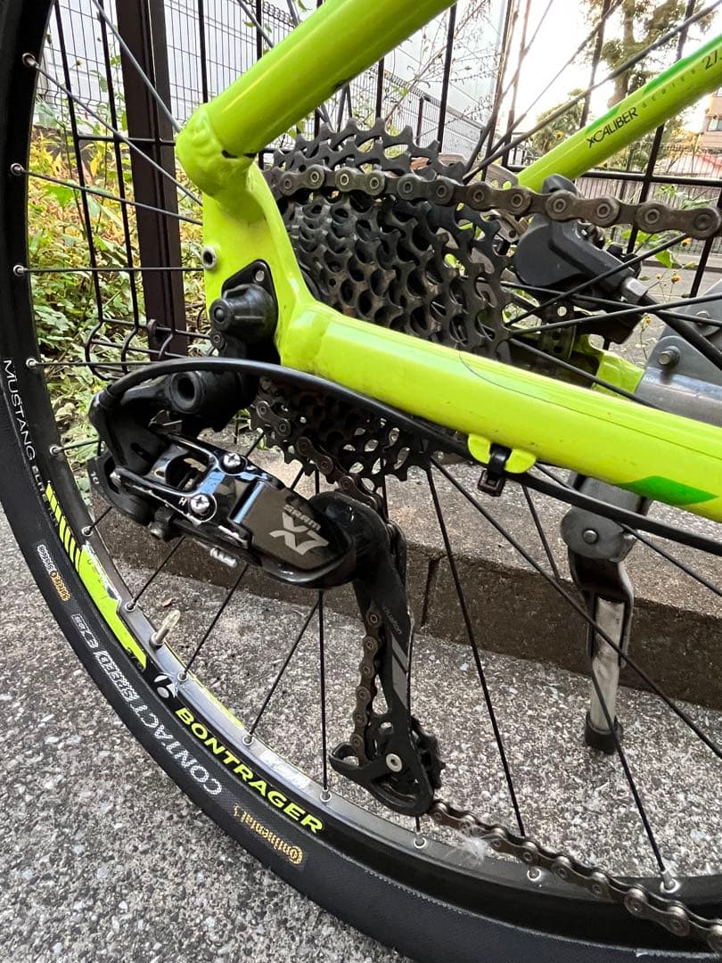 自転車本体 TREK XCALIBER 8 MTB ROCKSHOX