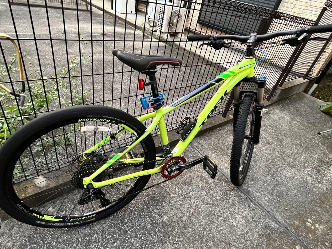 自転車本体 TREK XCALIBER 8 MTB ROCKSHOX